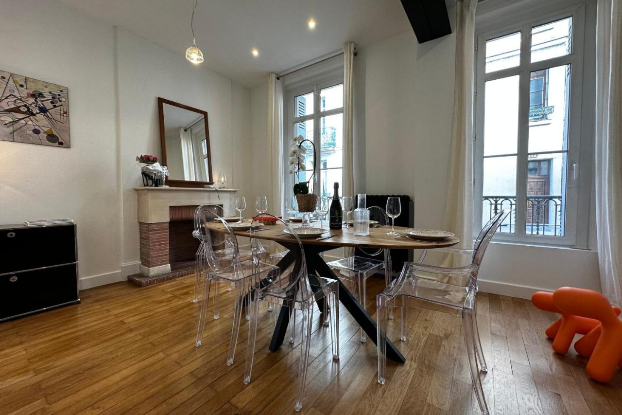In The Beautiful Districts Of Tours A "Particular" With Great Comfort Villa Exterior photo