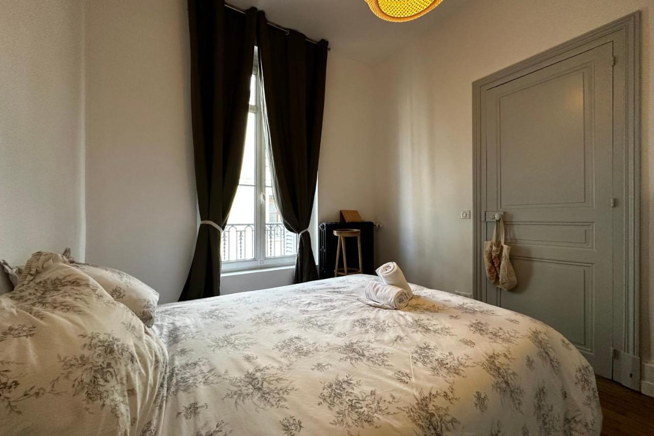 In The Beautiful Districts Of Tours A "Particular" With Great Comfort Villa Exterior photo