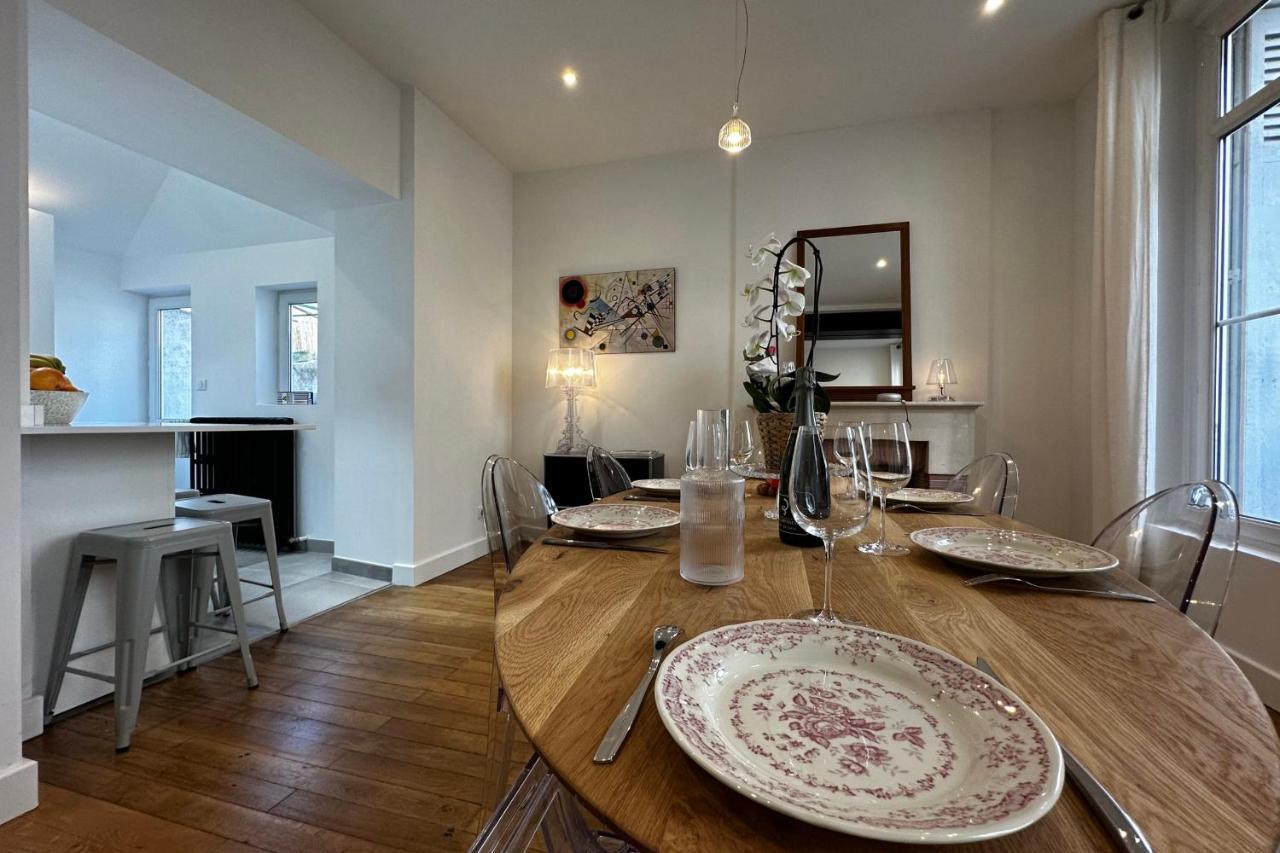 In The Beautiful Districts Of Tours A "Particular" With Great Comfort Villa Exterior photo